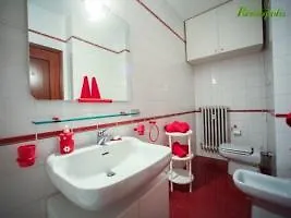 Hotel Italianway - San Maurilio 20 *